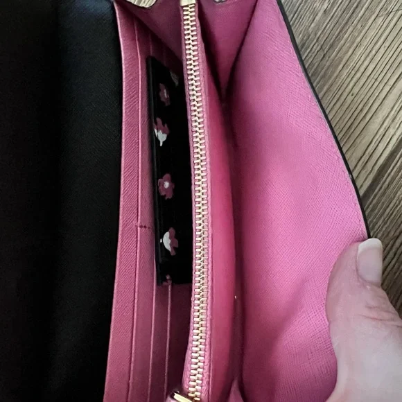 Prada Saffiano Floral Wallet - Picture 5 of 12